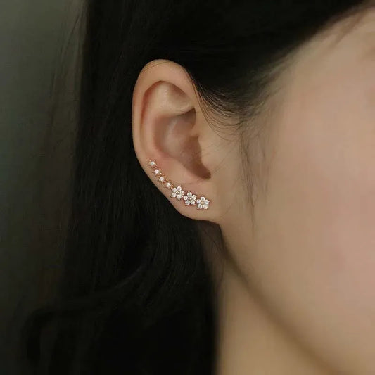 Valeria Montes Pendientes de tuerca con forma de estrella y flor de circón para mujer, aretes de escalada con Piercing de Metal Simple, accesorios de joyería, Color plateado