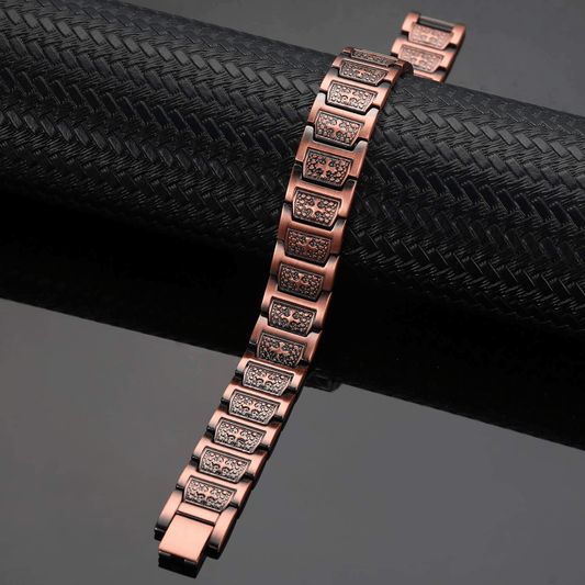 Valeria Montes Pulsera Magnética de Cobre con Emblema de Cruz