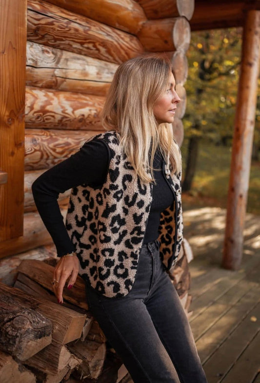Valeria Montes Adela | Chaleco Leopardo