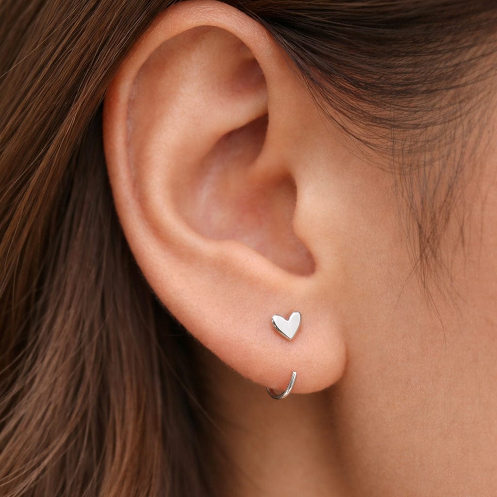 Valeria Montes Apparel & Accessories > Jewelry > Earrings > Hoop Earrings Oro Pendientes Pequeño Corazón