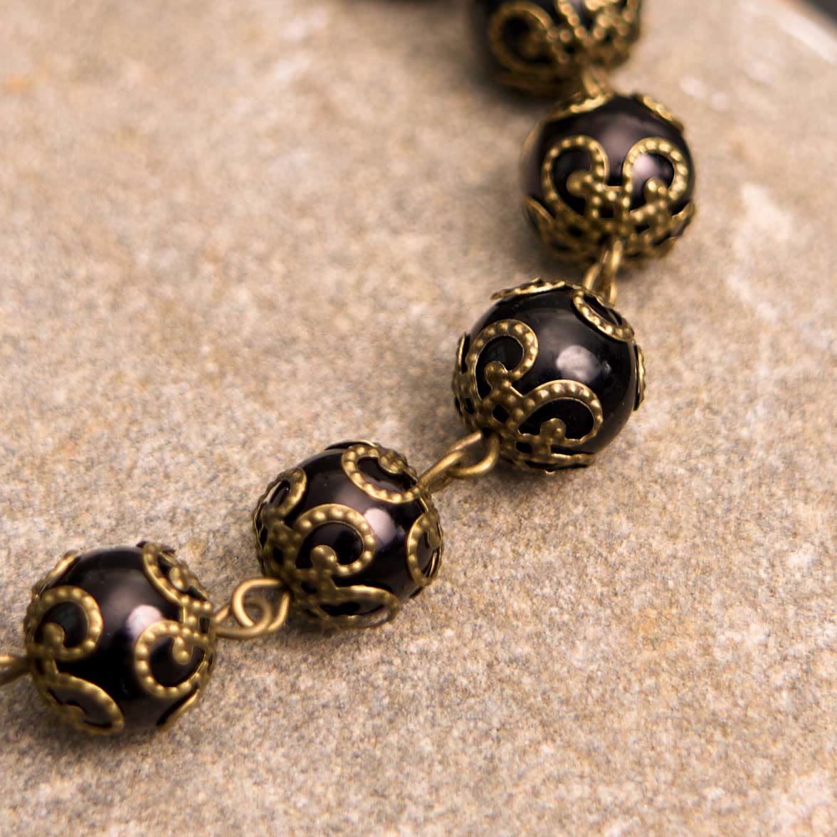 Valeria Montes bracelet Negro Pulsera con Rosario, Medalla de San Benito y Crucifijo en Estilo Retro