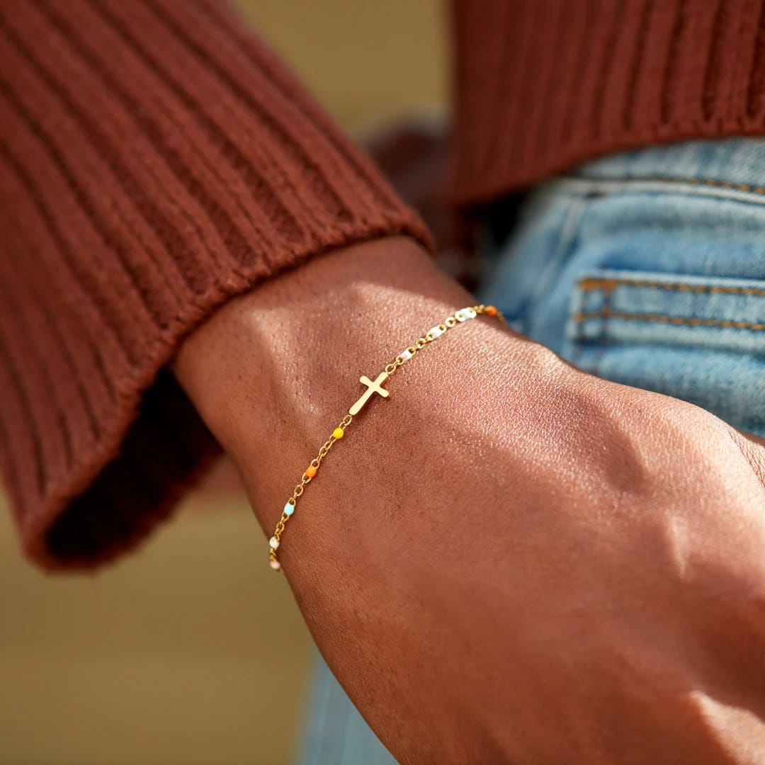 Valeria Montes bracelet Pulsera con Cruz Minimalista y Delicada