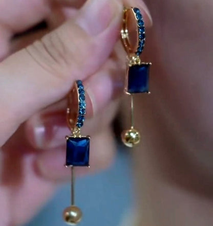 Valeria Montes Earrings Pendientes con Cristales Azules Bañados en Oro 14k para mujer