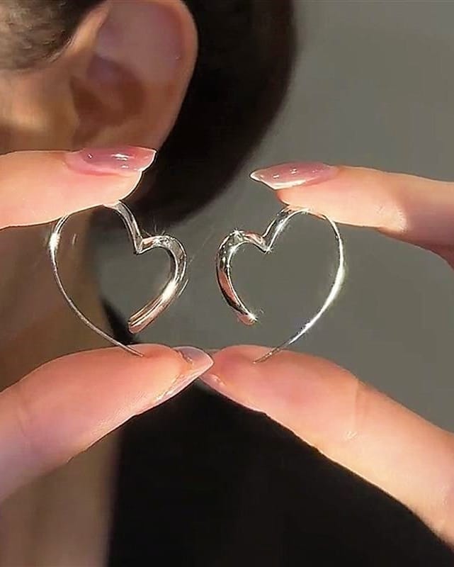 Valeria Montes Earrings Pendientes de plata con diseño de corazón para mujer
