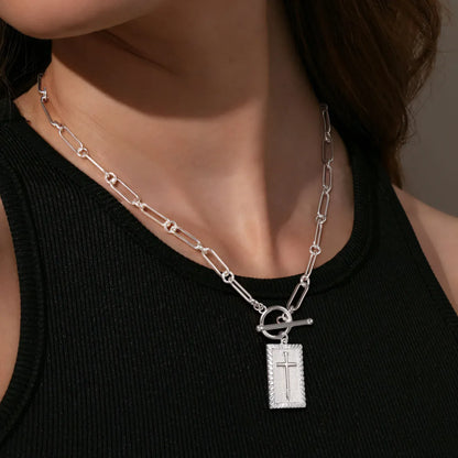 Valeria Montes El Collar con Colgante Eterno (1+1)