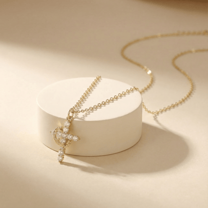 Valeria Montes Joyeria Fina Oro y plata Colgante Cruz con Corona | Baño Oro 18K y Circonitas
