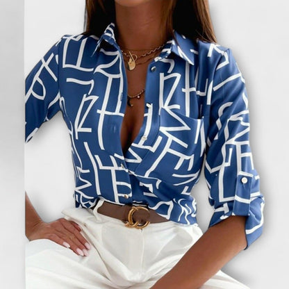 Valeria Montes Letras azules / S BLUSA CON CUELLO CLÁSICO