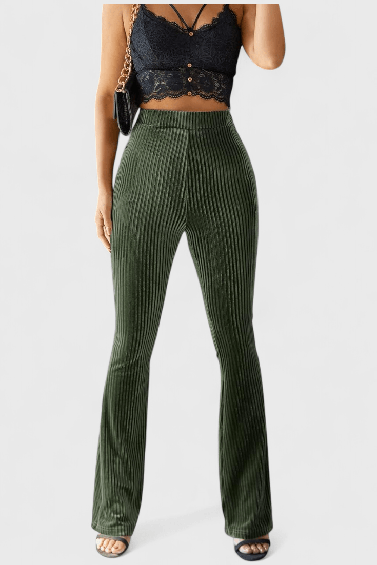 Valeria Montes Liset | Pantalones Acampanados de Pana
