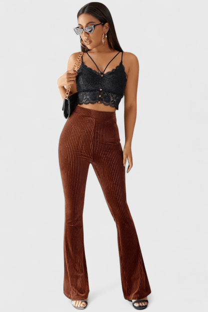 Valeria Montes Liset | Pantalones Acampanados de Pana