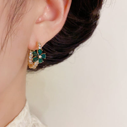 Valeria Montes Oro Pendientes de diamantes con flores verdes