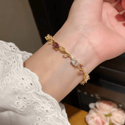 Valeria Montes Oro Pulsera con Flores de Tulipanes