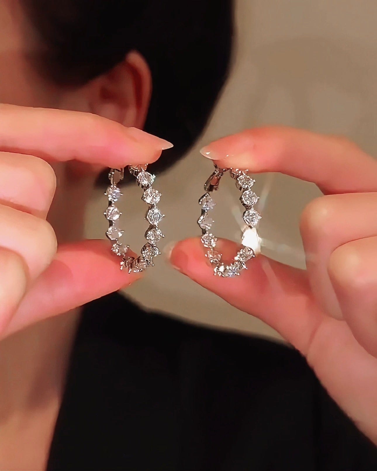Valeria Montes Pendientes Aro Brillantes para mujer