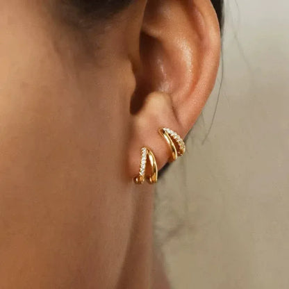 Valeria Montes Pendientes con Doble Aro Dorado y Brillantes para mujer