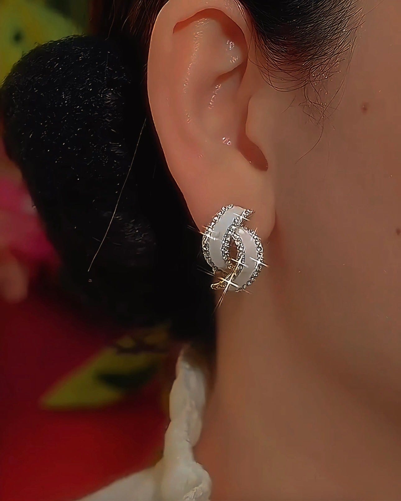 Valeria Montes Pendientes con Lazo Blanco y Brillos para mujer