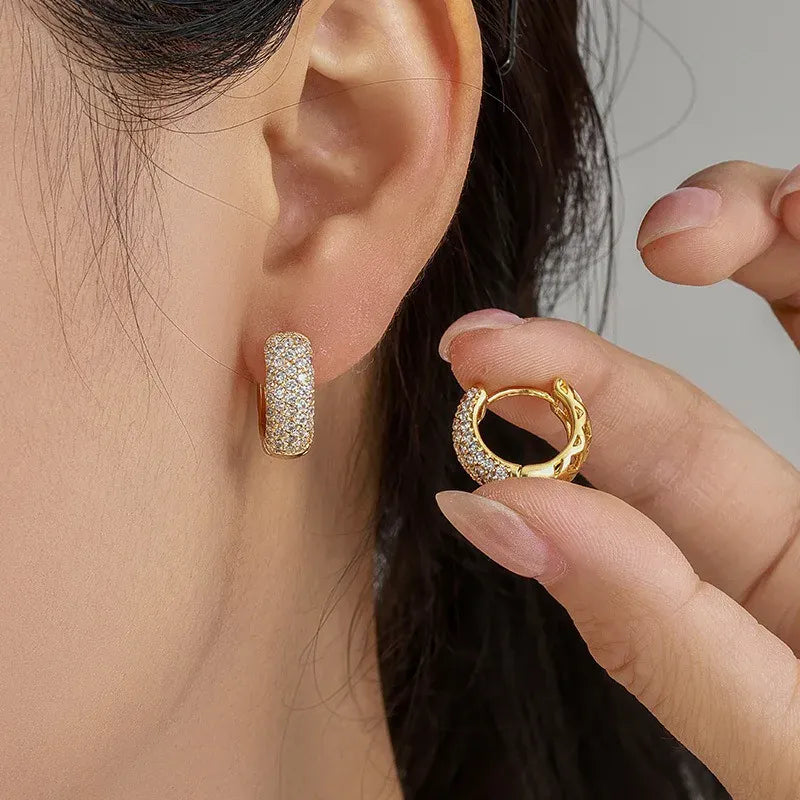 Valeria Montes Pendientes de plata de ley 925 con circonita cúbica para mujer, pendientes circulares redondos pequeños de diseño vintage, joyería hipoalergénica para fiesta