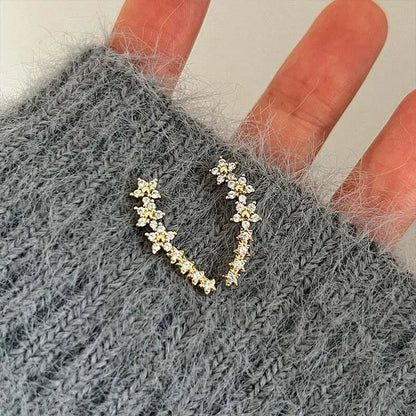 Valeria Montes Pendientes de tuerca con forma de estrella y flor de circón para mujer, aretes de escalada con Piercing de Metal Simple, accesorios de joyería, Color plateado