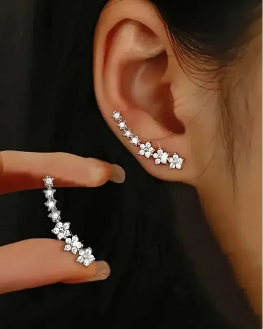 Valeria Montes Pendientes de tuerca con forma de estrella y flor de circón para mujer, aretes de escalada con Piercing de Metal Simple, accesorios de joyería, Color plateado