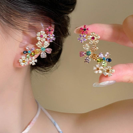 Valeria Montes Pendientes Florales con Cristales Multicolores