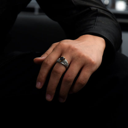 Valeria Montes Plata / Universal ajustable Anillo Vintage de Águila con Alas de Ónix Negro