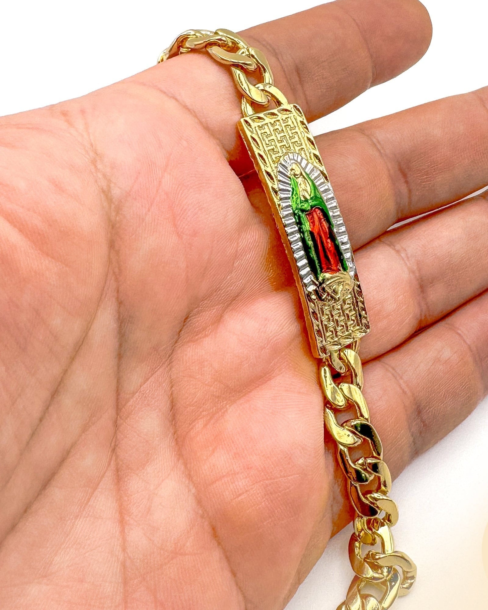 Valeria Montes Pulsera Virgen de Guadalupe en Oro