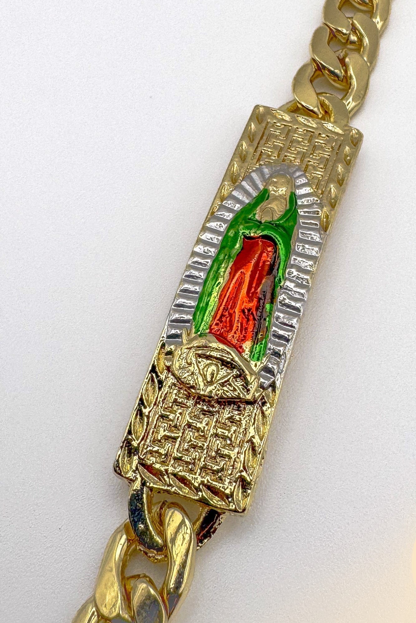 Valeria Montes Pulsera Virgen de Guadalupe en Oro