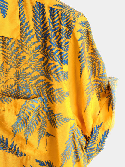 Valeria Montes Short Sleeve Shirt Sergio™ | Camiseta Flores Tropical Amarilla